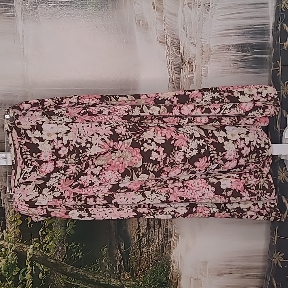 Villager Liz Claiborne Womens 18 black mauve floral flowy dressy maxi skirt